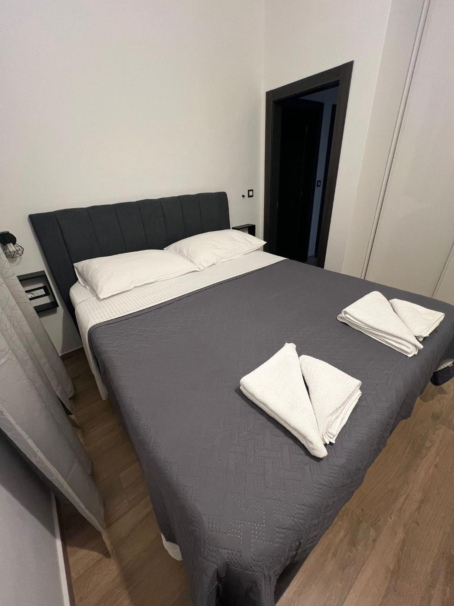 Apartmani Karla Paklenica スタリグラード エクステリア 写真