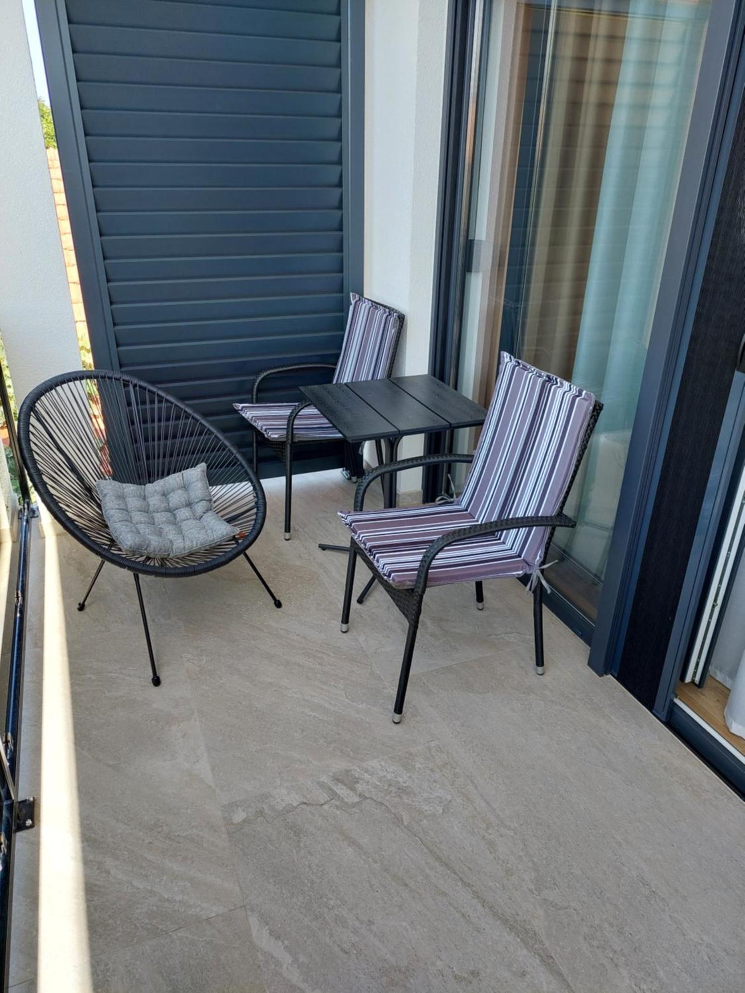 Apartmani Karla Paklenica スタリグラード エクステリア 写真