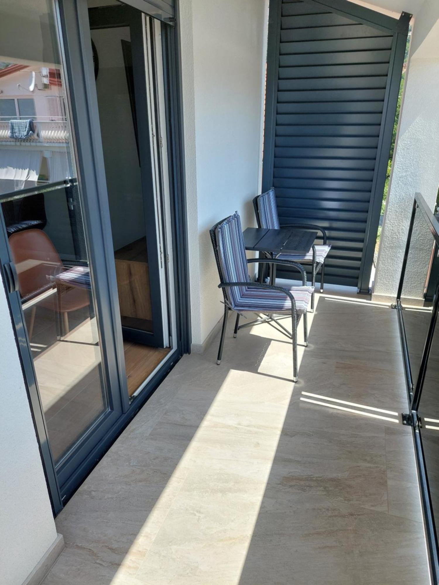 Apartmani Karla Paklenica スタリグラード エクステリア 写真