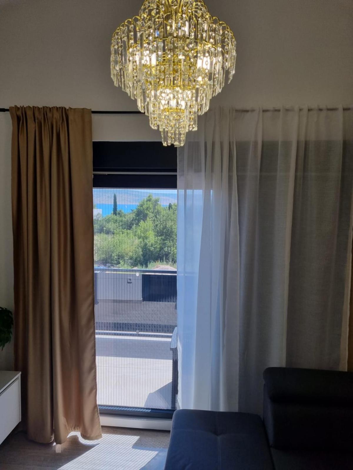 Apartmani Karla Paklenica スタリグラード エクステリア 写真