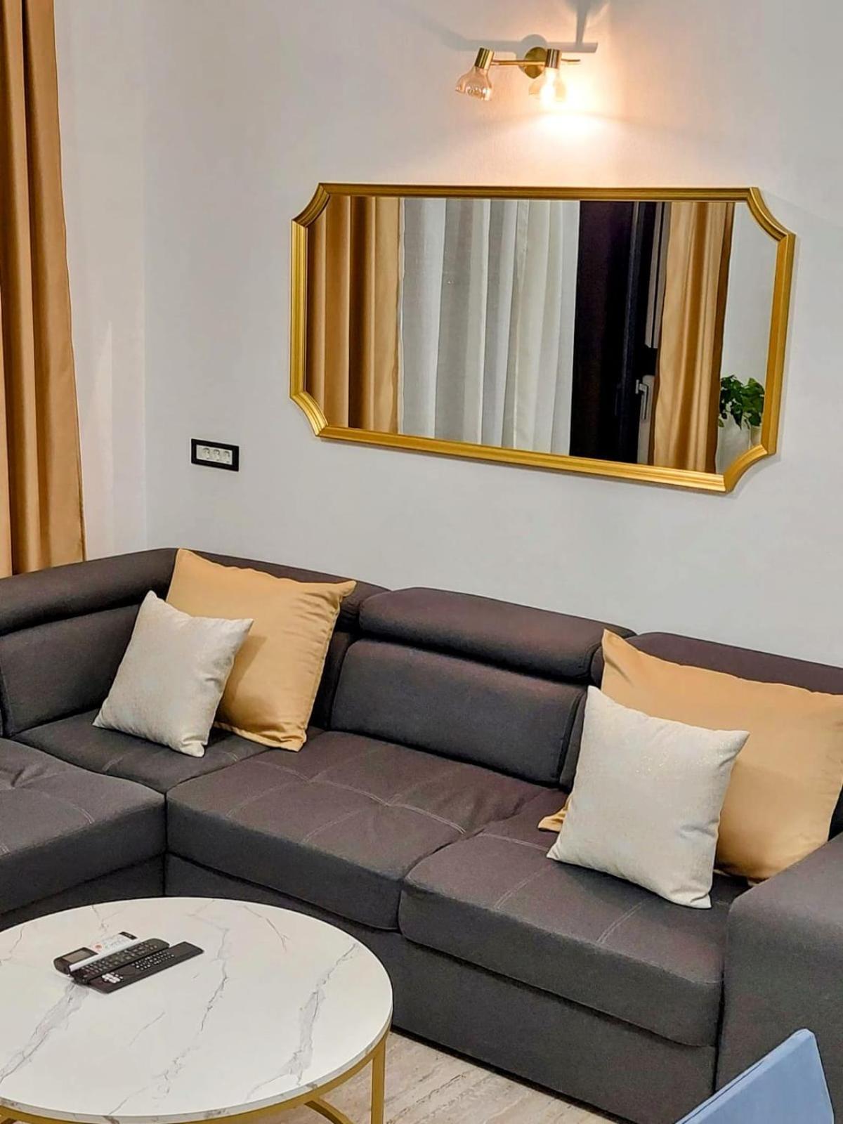 Apartmani Karla Paklenica スタリグラード エクステリア 写真